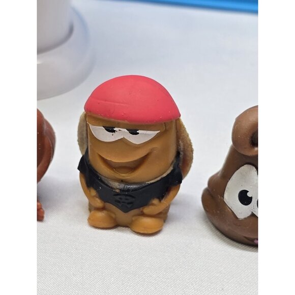 Poopeez Lot Outhouse,Toilet Paper Container, Toilet And Seven Figures - Picture 7 of 16